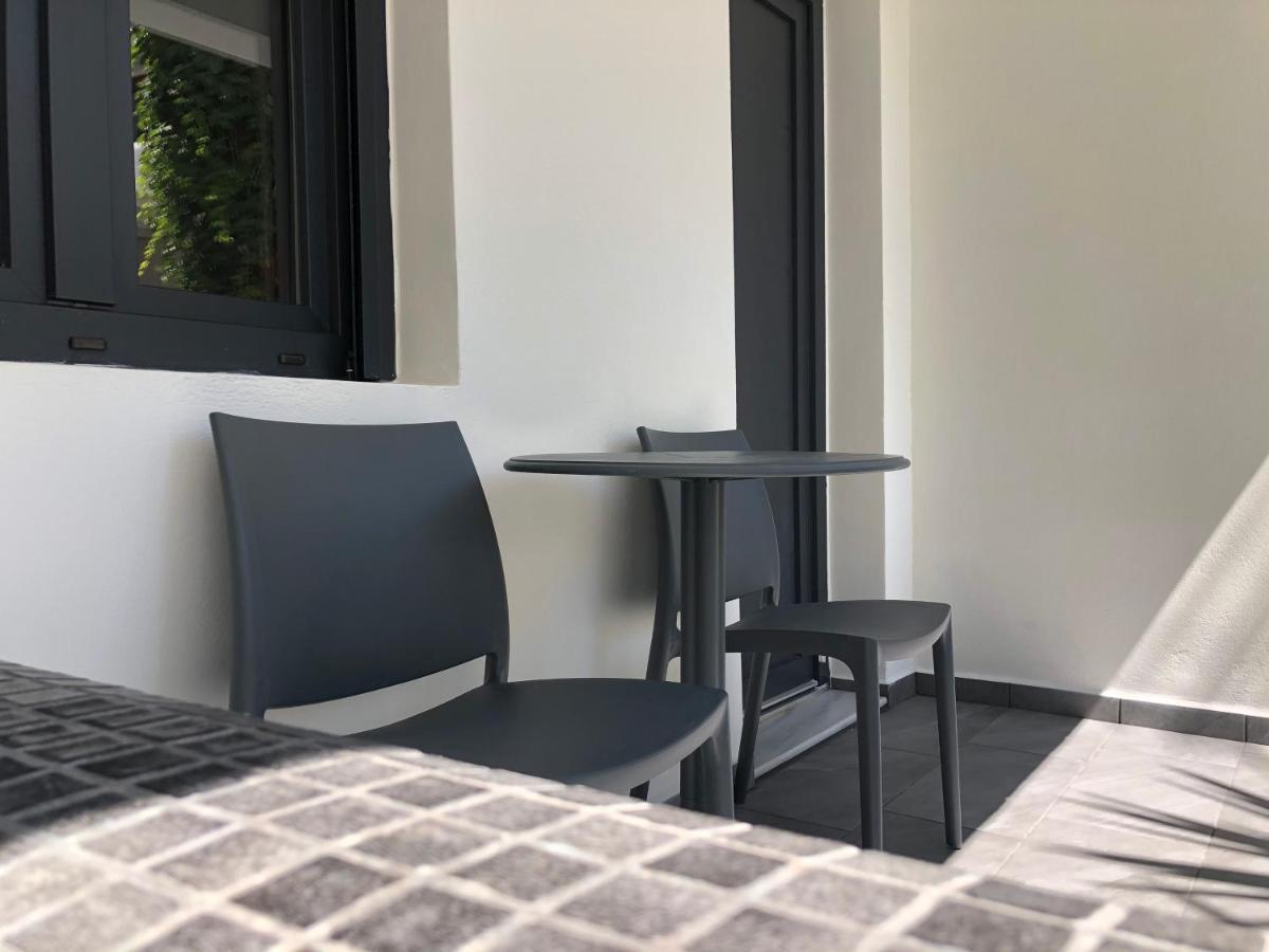 Dragonfly Villas Kamári Zewnętrze zdjęcie